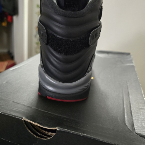 Jordan Black and Gray Sneakers with Cross-Straps - Picture 3 of 7